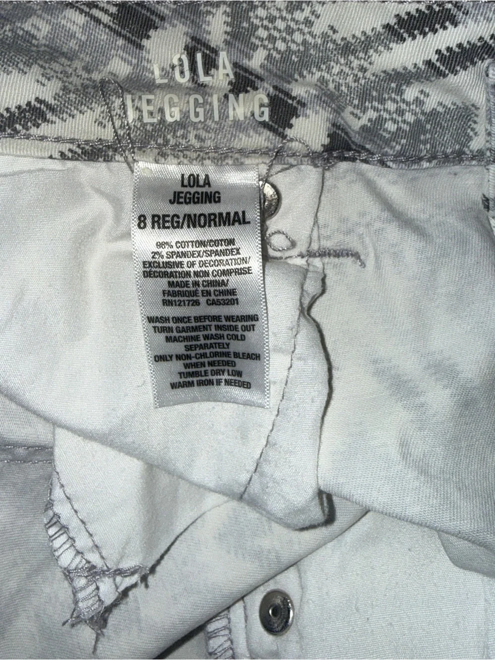 Aeropostale White & Gray Patterned Jeggings